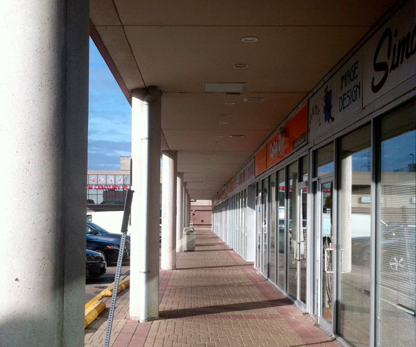 Perimeter Walkways & Food Court